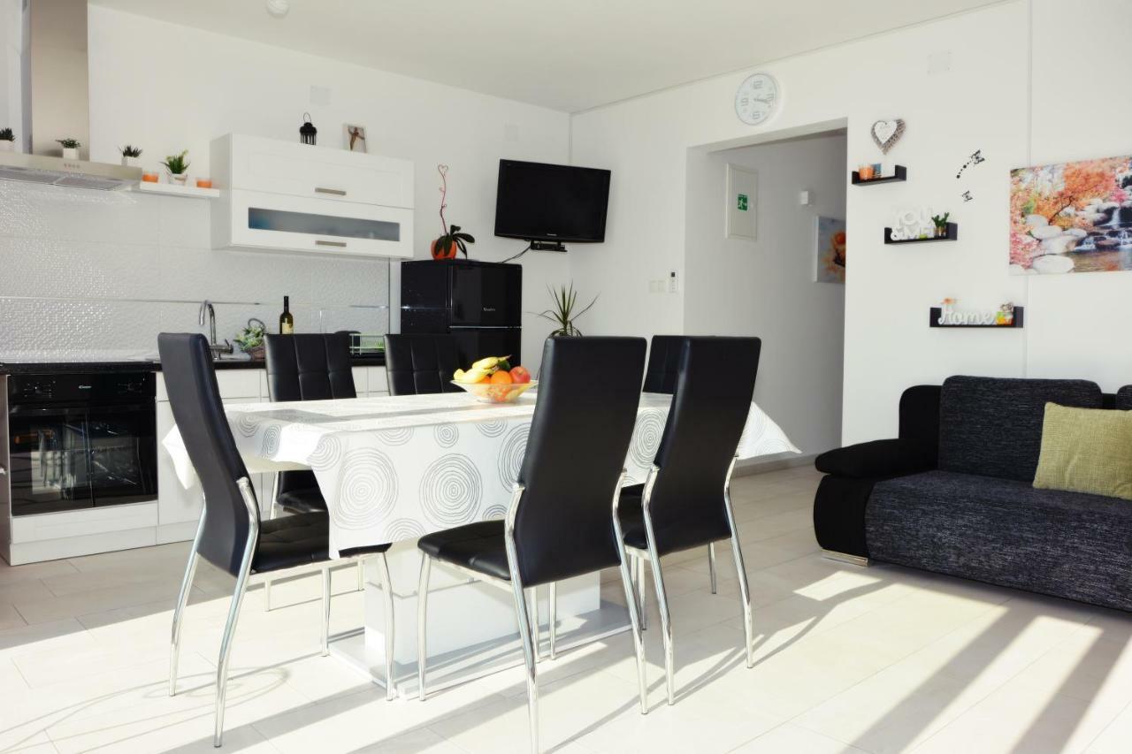 Tri Srice Apartamento Senj  Exterior foto